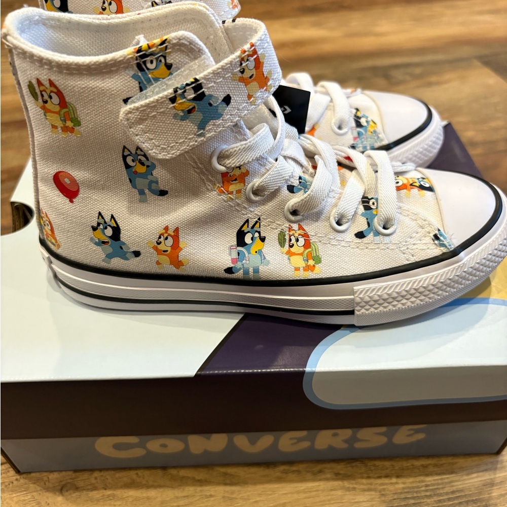 Bluey Converse Chuck Taylor All Star 1V High-Top Sneaker - Kids size 12 - Picture 2 of 8